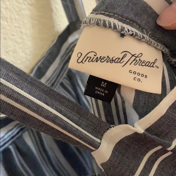 Universal Thread square neck blouse - Picture 3 of 4